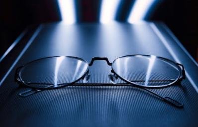 OEM vs. ODM Smart Glasses: Which Manufacturing Model Fits Your Business?
